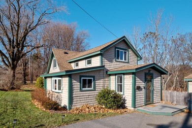 641 Maplewood Ave, Portsmouth, NH 03801 - photo 3