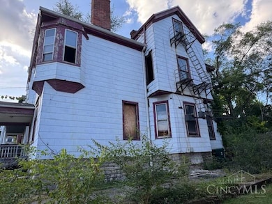 316 Mcgregor Ave, Cincinnati, OH 45219 - photo 4