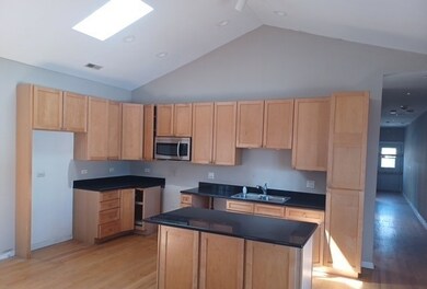 1352 W Hubbard St unit 4, Chicago, IL 60642 - photo 3