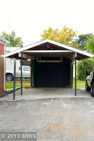 339 E Baltimore St, Taneytown, MD 21787 - photo 5