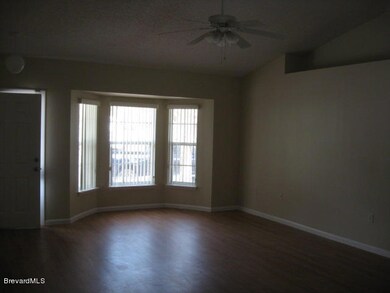 bay window living room