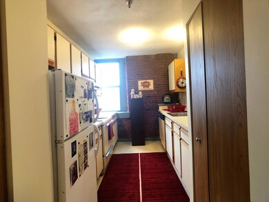 Island Terrace unit 339, Saco, ME 04072 - photo 3