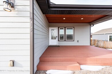 RW 751 5th AVE NW-3