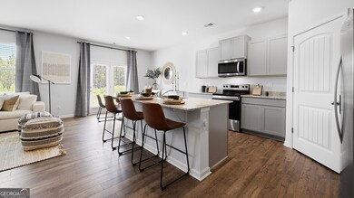 3863 Donetta Dr, Atlanta, GA 30349 - photo 4