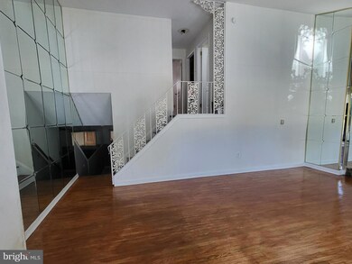 2407 Denfield St, Camden, NJ 08104 - photo 5