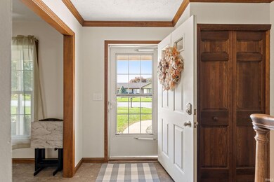 57110 Pine View Dr, South Bend, IN 46619 - photo 3