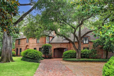 3023 Chevy Chase Dr, Houston, TX 77019 - photo 3
