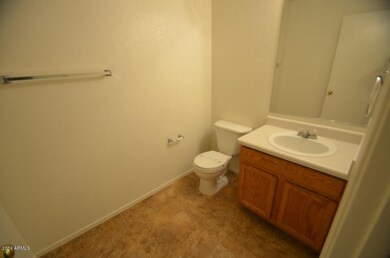 641 E Banelli Place unit II, Chandler, AZ 85286 - photo 5