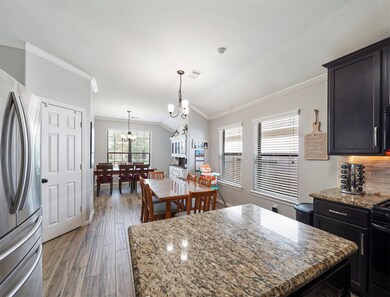 413 De Coster Blvd, Alvin, TX 77511 - photo 3