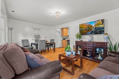 75 Midway Oval, Groton, CT 06340 - photo 4