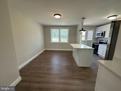 1844 Trenleigh Rd, Parkville, MD 21234 - photo 7