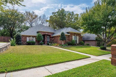 912 Carousel Dr, Bedford, TX 76021 - photo 2