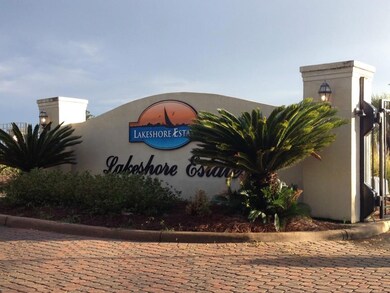One of the Northshore's most upscale waterfront co