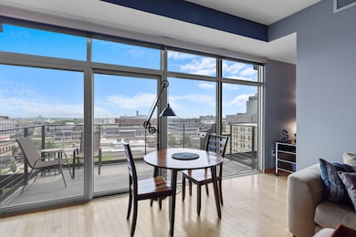 The Point On the River unit 702, Milwaukee, WI 53204 - photo 2