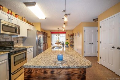 2147 Wexford Way, Statesville, NC 28625 - photo 5