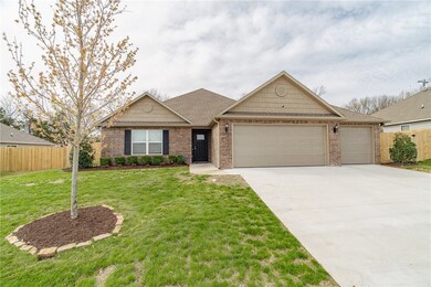 1063 Jessica Leigh St, Elkins, AR 72727 - photo 2