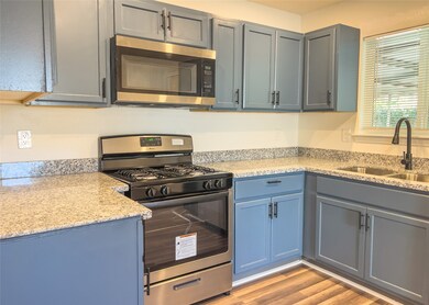 6355 French Chateau Dr, Houston, TX 77088 - photo 5