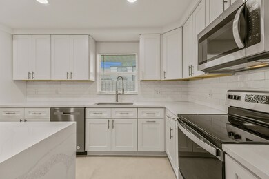 30_2504Watkins221_mls