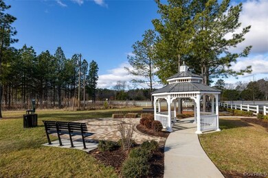 Beautifully maintained community with walking path