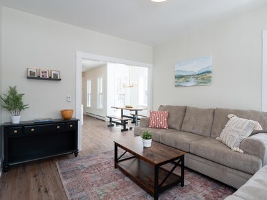 37 Pioneer St-3