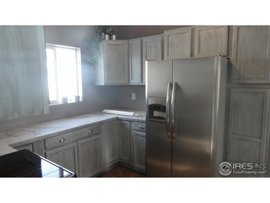 New refrigerator/lots of counterspace