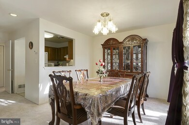 9318 Grazing Terrace, Montgomery Village, MD 20886 - photo 7