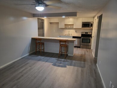 824 Pipers Run Ct, Columbus, OH 43228 - photo 5