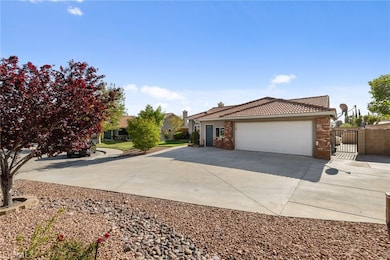 39434 Basalt Ct, Palmdale, CA 93551 - photo 2