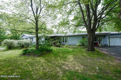 472 Grooms Rd, Clifton Park, NY 12065 - photo 4