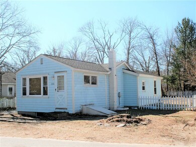 330 Namquid Dr, Warwick, RI 02888 - photo 2