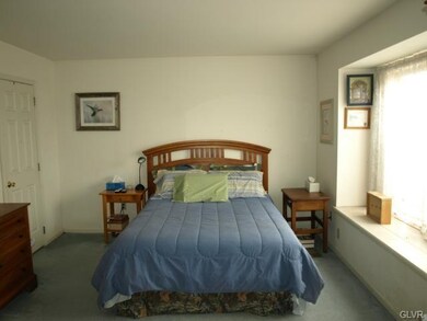 3475 Limestone Dr, Whitehall, PA 18052 - photo 7