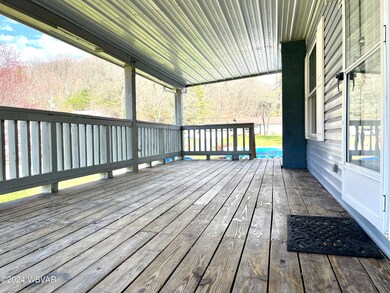 17 Spruce St, Lock Haven, PA 17745 - photo 4