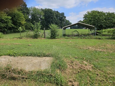 681 Whitaker Rd, Shelbyville, TN 37160 - photo 7