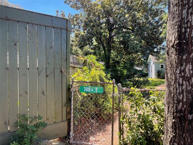 705 W 34th St unit A, Houston, TX 77018 - photo 3