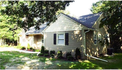 111 N Smith Terrace, Clementon, NJ 08021 - photo 2