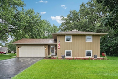 2285 123rd Ln NW, Coon Rapids, MN 55448 - photo 2