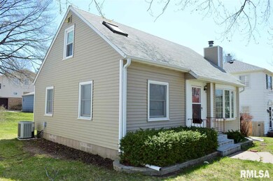 2507 N Myrtle St, Davenport, IA 52804 - photo 3