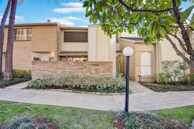 You will enjoy room to move, play and entertain al