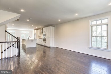 2529 Rolling Forest Dr, Hanover, MD 21076 - photo 5