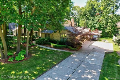 1320 Kings Carriage Rd, Grand Blanc, MI 48439 - photo 7