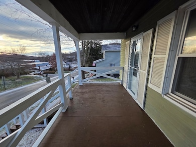 3517 W 3rd Ave, Beaver Falls, PA 15010 - photo 4