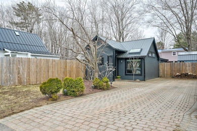 140 Grove St, North Conway, NH 03860 - photo 2