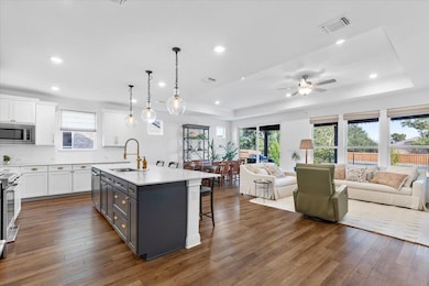 404 Climbing Rock Loop, Dripping Springs, TX 78620 - photo 3