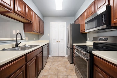 10912 Gulf Fwy unit 36, Houston, TX 77034 - photo 6