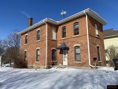 803 & 807 N Broad St unit 314 East Vine Street, Mankato, MN 56001 - photo 2