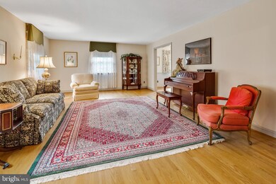 411 Foulkstone Rd, Wilmington, DE 19803 - photo 2