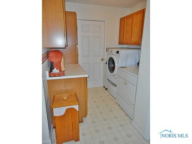 204 W 2nd St, Genoa, OH 43430 - photo 2