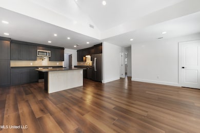 614 Clark Ave, Ocean Springs, MS 39564 - photo 6