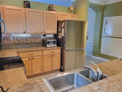 Lovely workable kitchen!