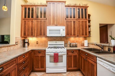 TRAIL BLAZER KITCHEN